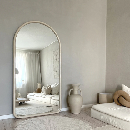 Specchio a figura intera di grandi dimensioni con cornice in cemento curvata – 180 x 100 cm (Liquidazione)