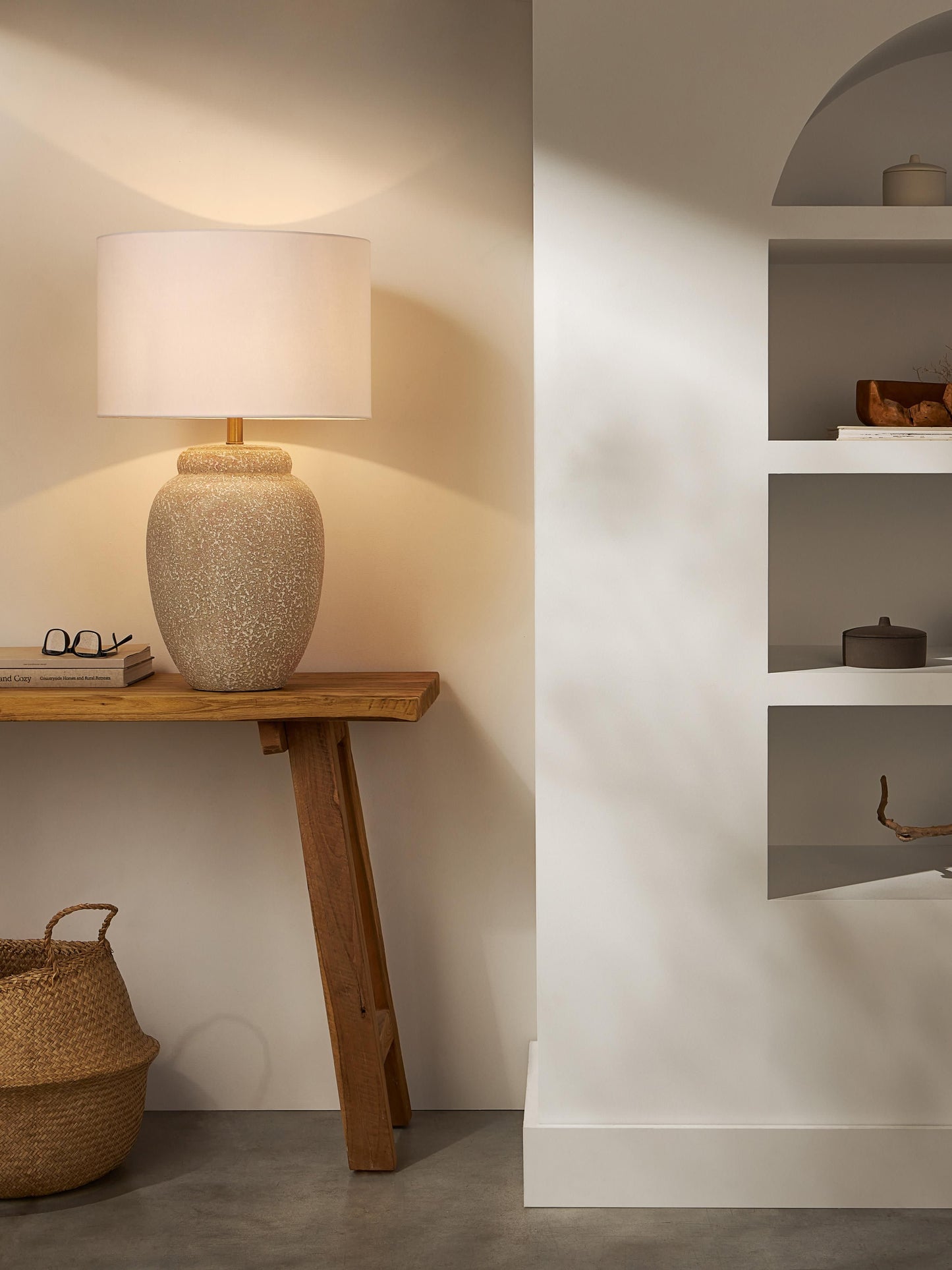 Lampada da tavolo grande con base in ceramica Bodhi