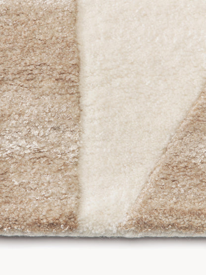 Tappeto marrone e beige in lana fatto a mano con motivo a rilievo Corin