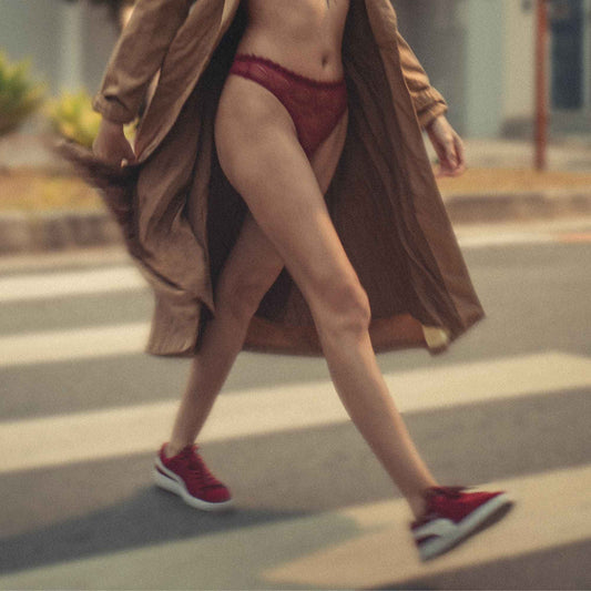 Calcinha Fio Sensual em Renda Cherry