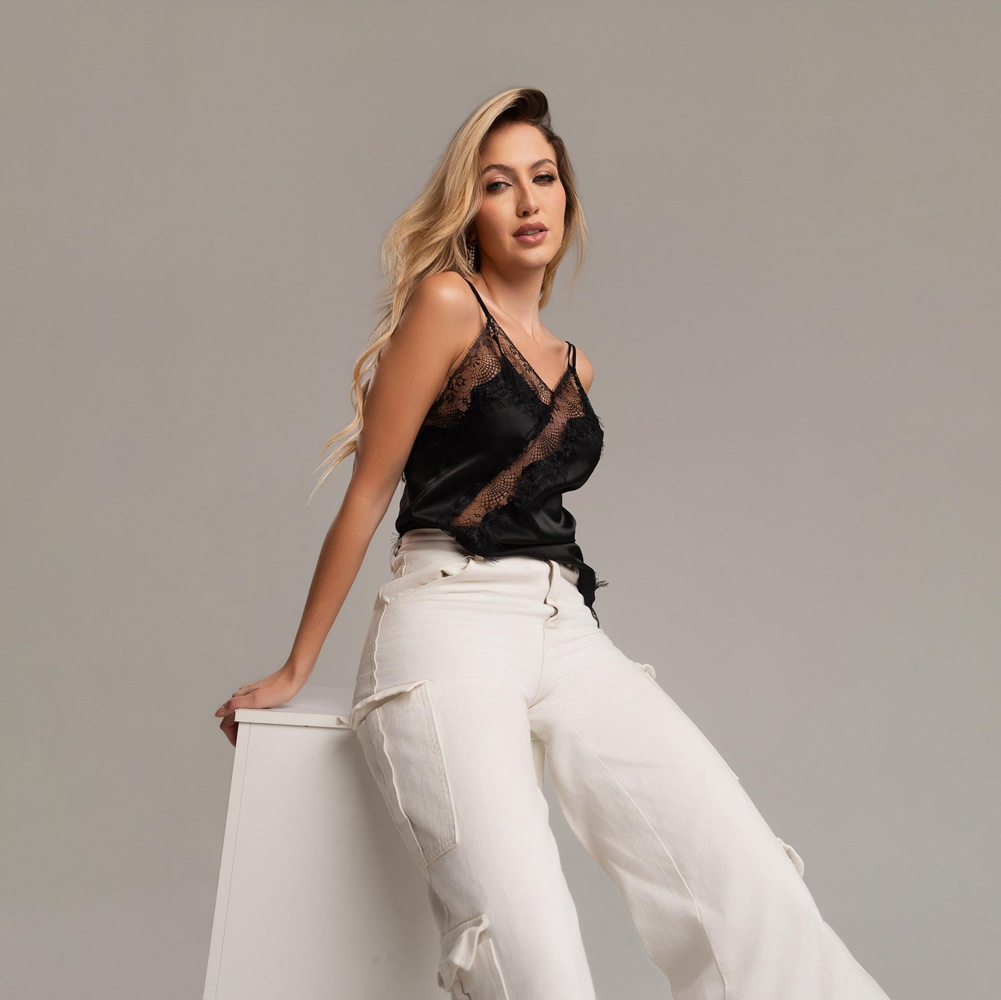Camisola Slip Dress em Cetim com Renda Francesa
