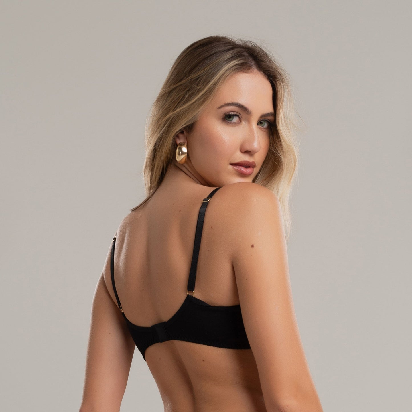 Sutiã Top Sem Bojo em Algodão - Conforto Natural para o Dia a Dia